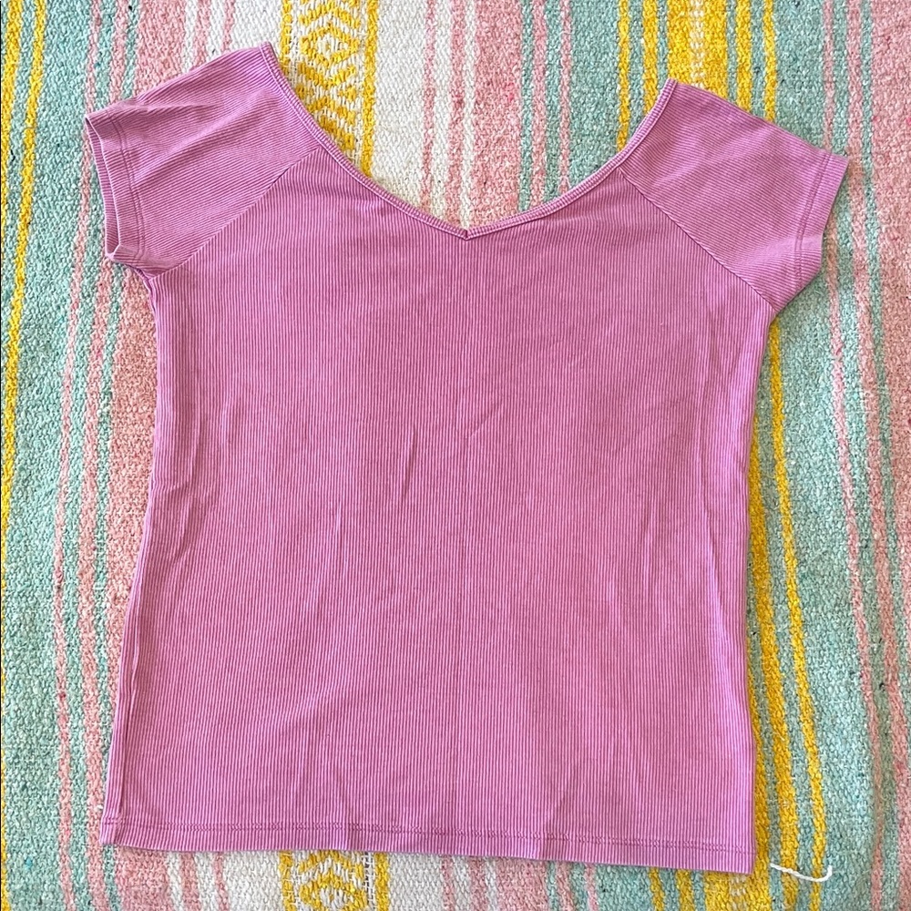 American Eagle Outfitters Short Sleeve V-Neck Top - Pink